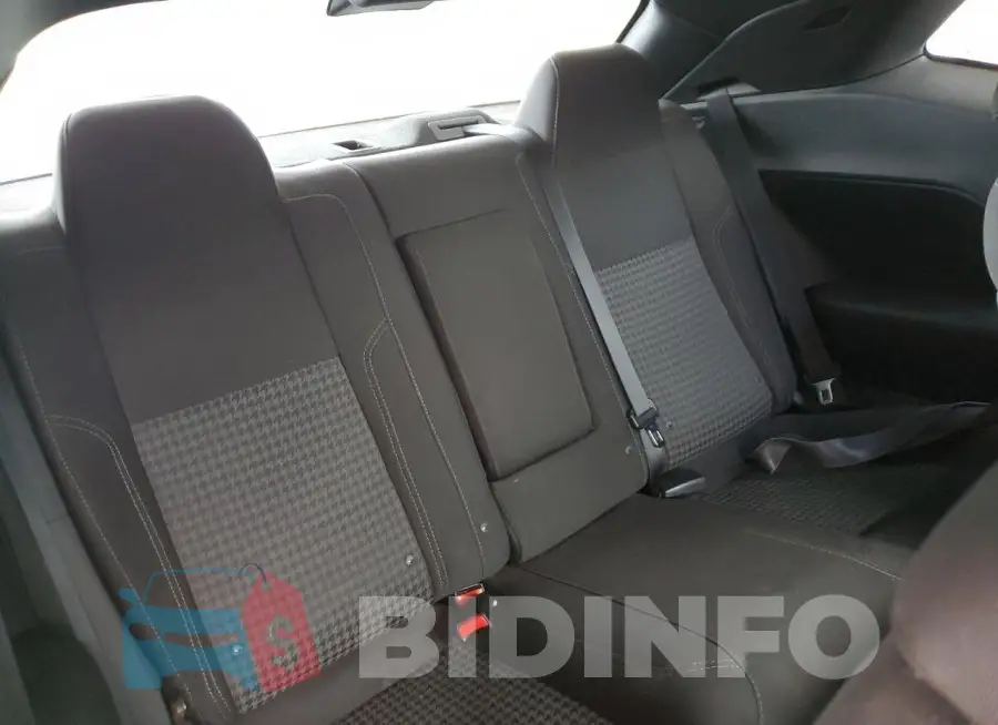 2C3CDZAG6FH744454 Photo# 10