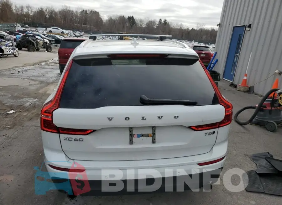YV4102RK1M1864458 Photo# 6