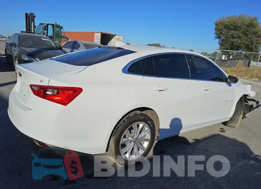 1G1ZD5ST0RF123851 Photo# 3