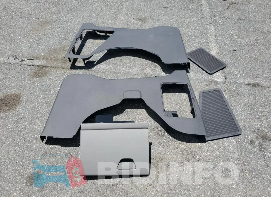 NM0LE7F26K1429363 Photo# 13