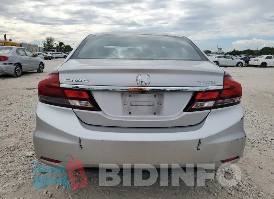 19XFB2F53FE088822 Photo# 6