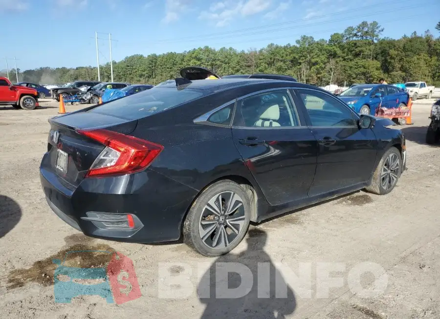 19XFC1F34HE001938 Photo# 3