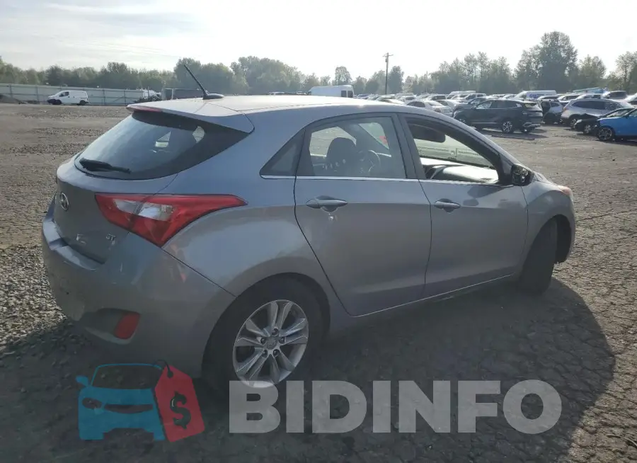 KMHD35LH7FU240845 Photo# 3