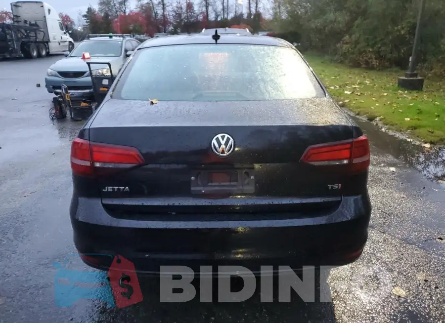 3VW267AJ4GM395621 Photo# 6