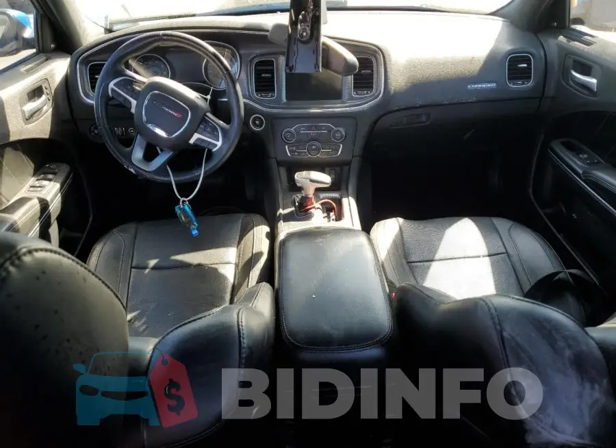 2C3CDXHG2FH741917 Photo# 8