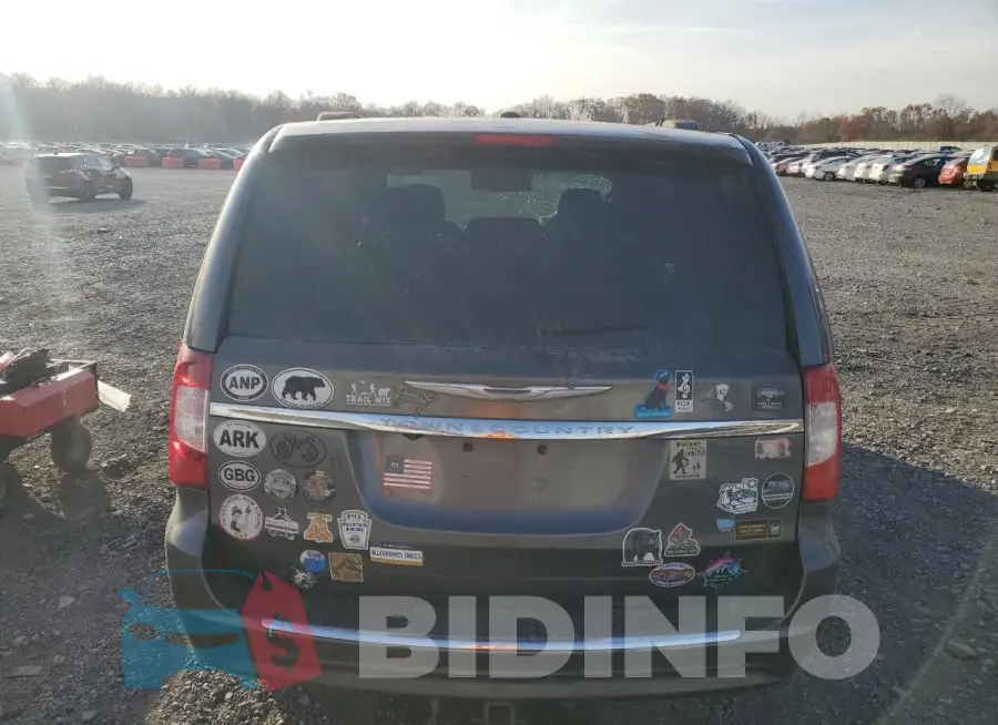 2C4RC1BG6FR743632 Photo# 6
