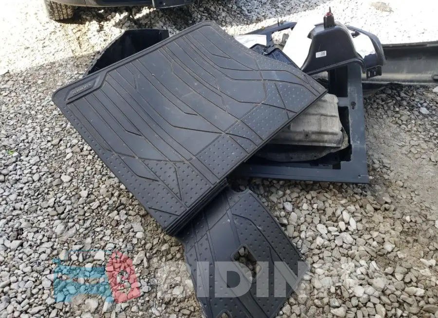 3GNAXUEVXLL255944 Photo# 13