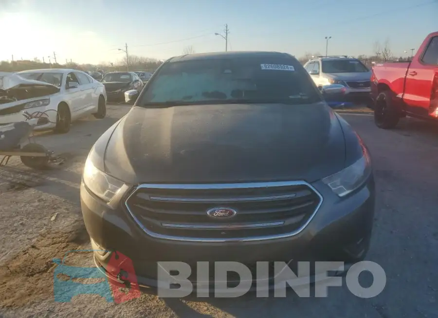 1FAHP2F82FG135526 Photo# 5