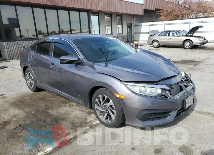 19XFC2F77HE077520 Photo# 4