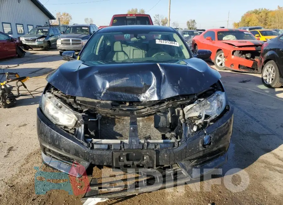 19XFC2F77JE010440 Photo# 5
