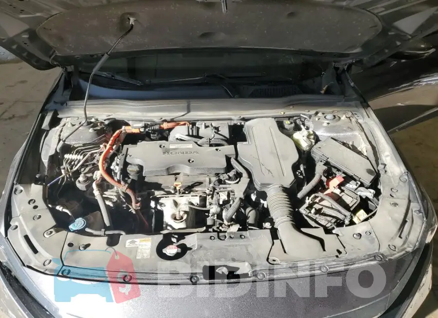 1HGCV3F96JA009837 Photo# 11