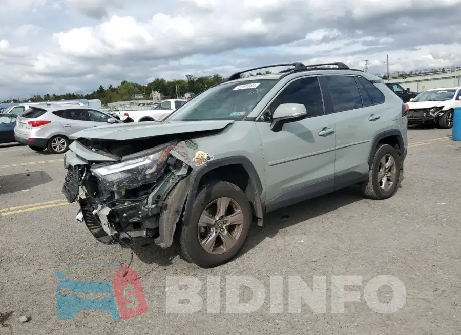 2T3P1RFV4PW351521 Photo# 1