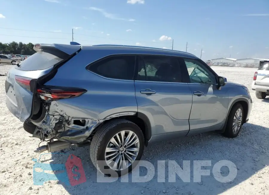 5TDKDRAH4RS529516 Photo# 3