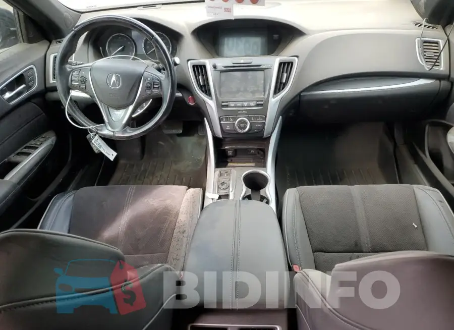 19UUB2F64JA010952 Photo# 8