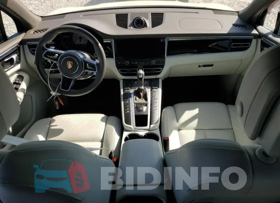 WP1AB2A52MLB32748 Photo# 8