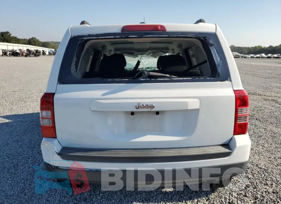1C4NJPBBXHD141575 Photo# 6