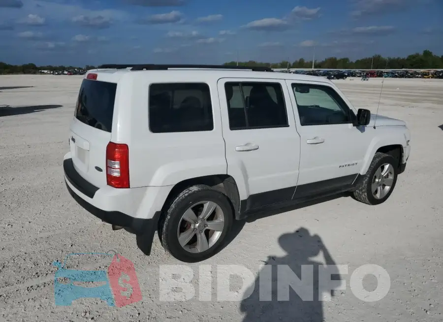1C4NJRFB2GD627351 Photo# 3