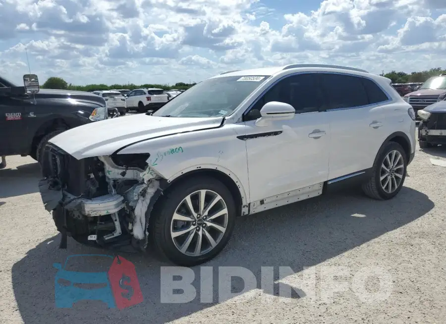 2LMPJ6K95KBL67892 Photo# 1