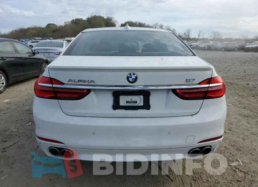 WBA7F2C53JG856267 Photo# 6