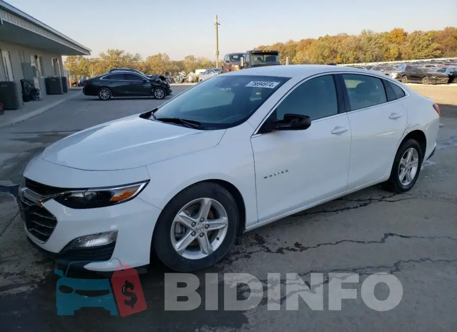 1G1ZC5ST5PF160121 Photo# 1