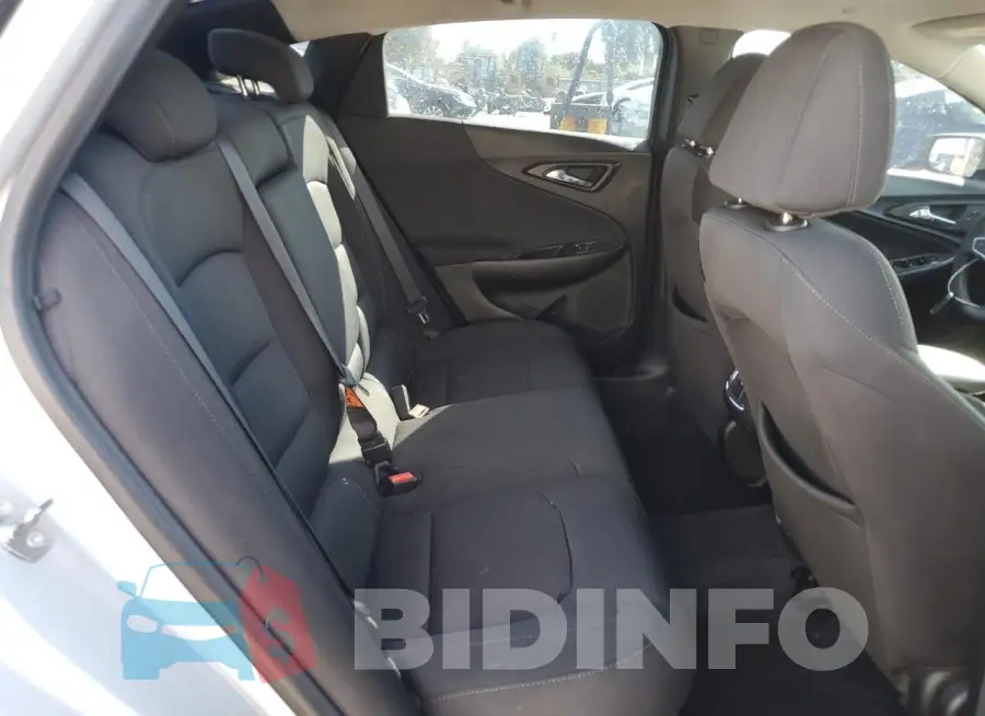 1G1ZD5ST3KF162424 Photo# 10