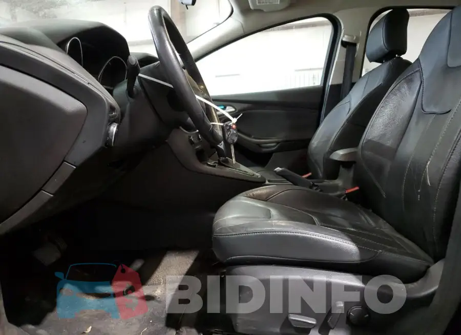 1FADP3F24GL326423 Photo# 7