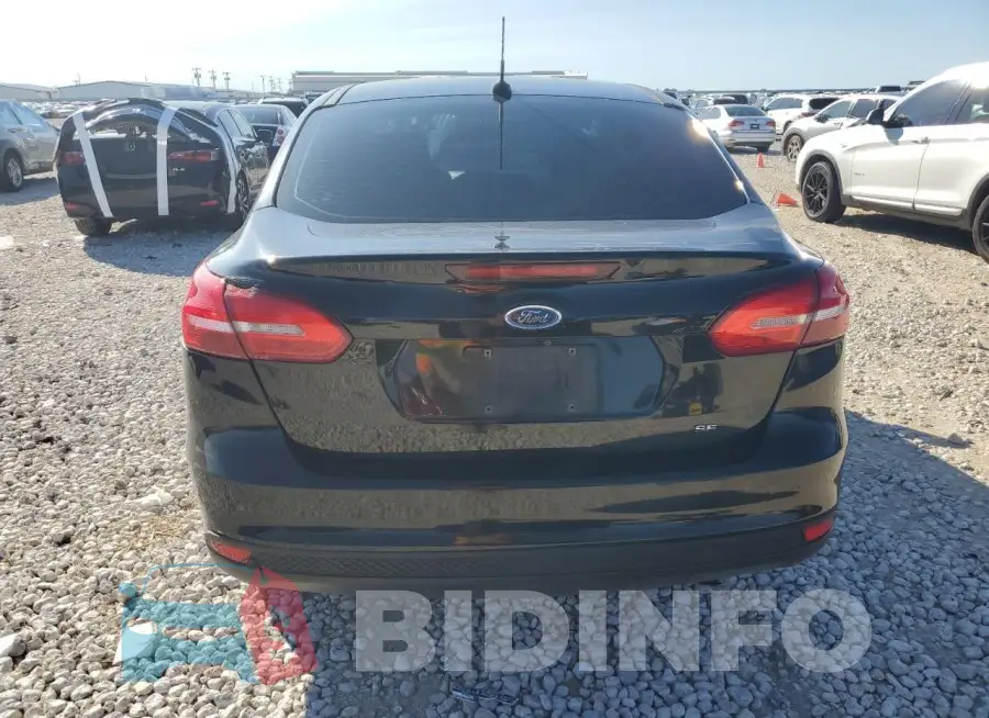 1FADP3F26JL240621 Photo# 6