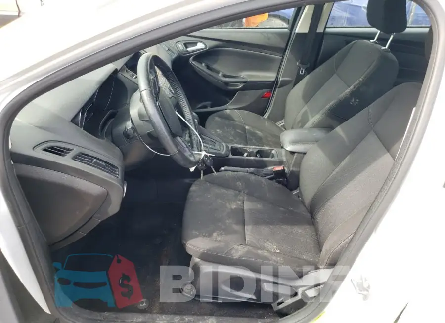 1FADP3F28HL268804 Photo# 7