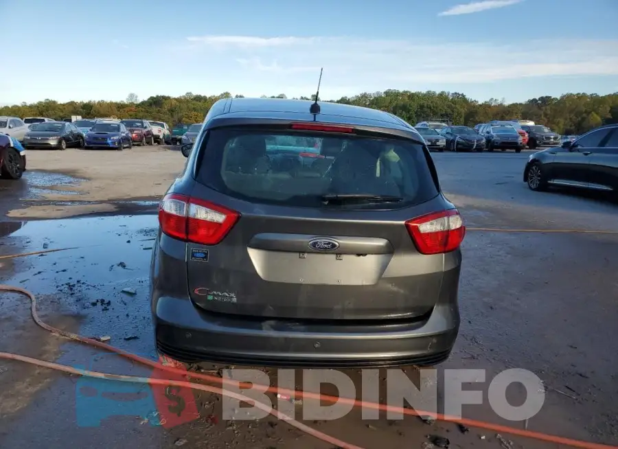 1FADP5CU9FL113094 Photo# 6