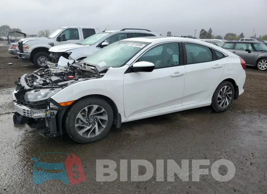 19XFC2F7XGE249618 Photo# 1