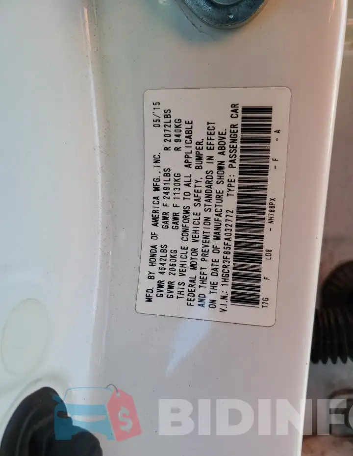 1HGCR3F85FA032772 Photo# 13