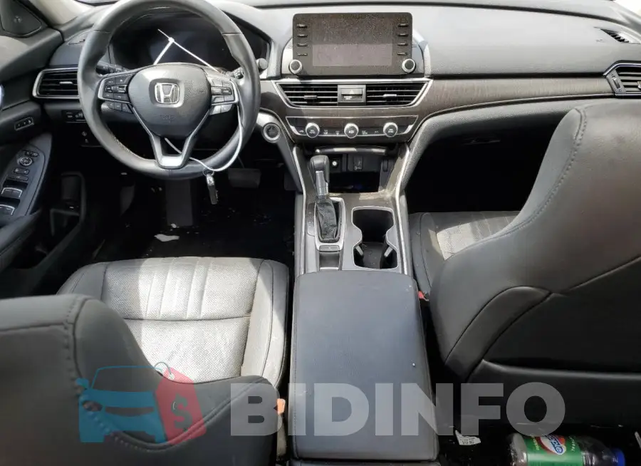 1HGCV1F57KA141847 Photo# 8