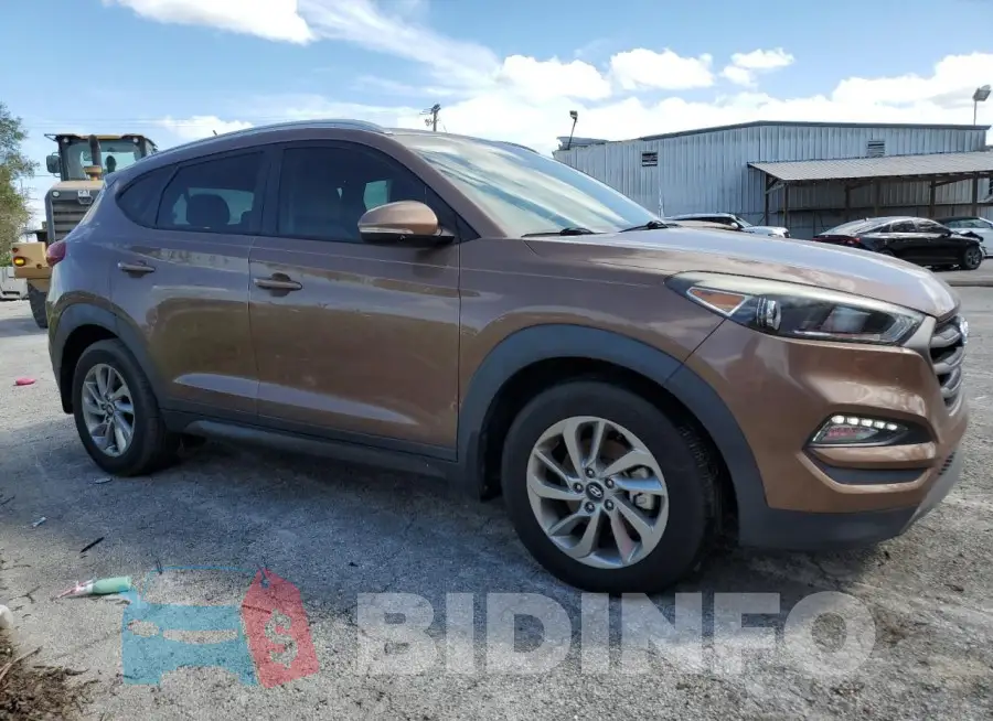 KM8J33A22GU120927 Photo# 4