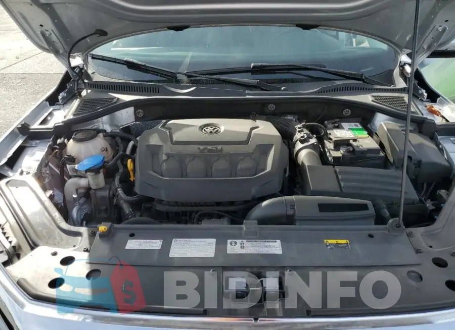 1VWMA7A38LC024756 Photo# 11