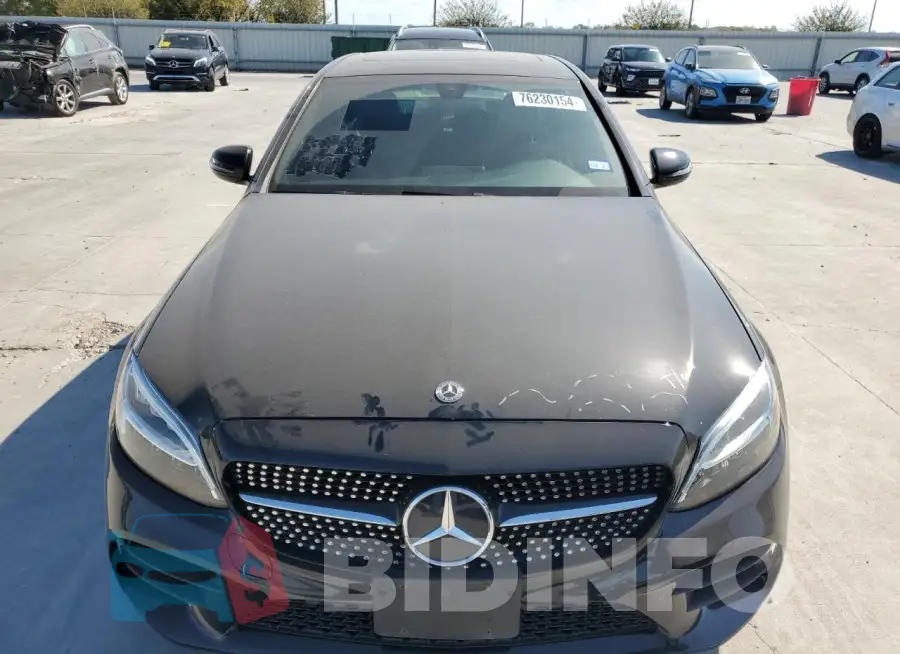 55SWF8DB5KU300574 Photo# 5