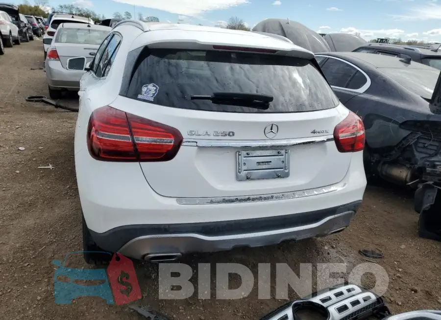 WDCTG4GB9LJ663325 Photo# 6