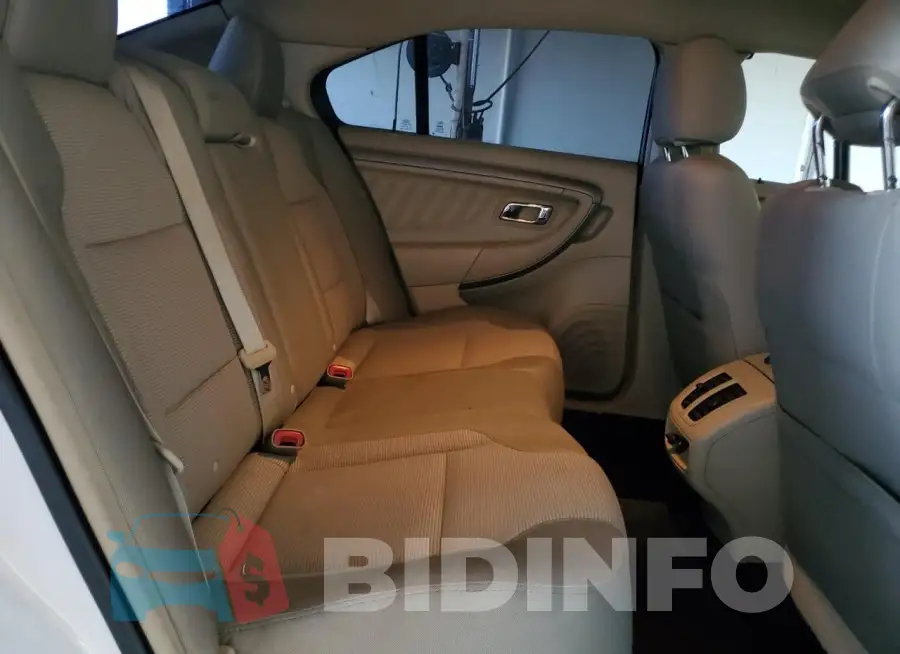 1FAHP2E89FG112018 Photo# 10