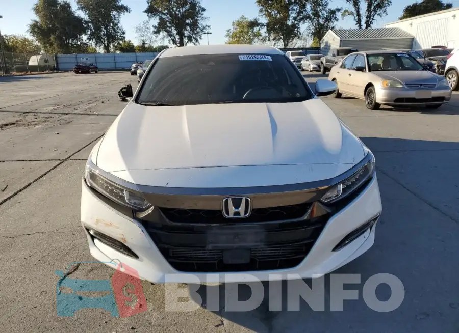 1HGCV1F3XJA186567 Photo# 5