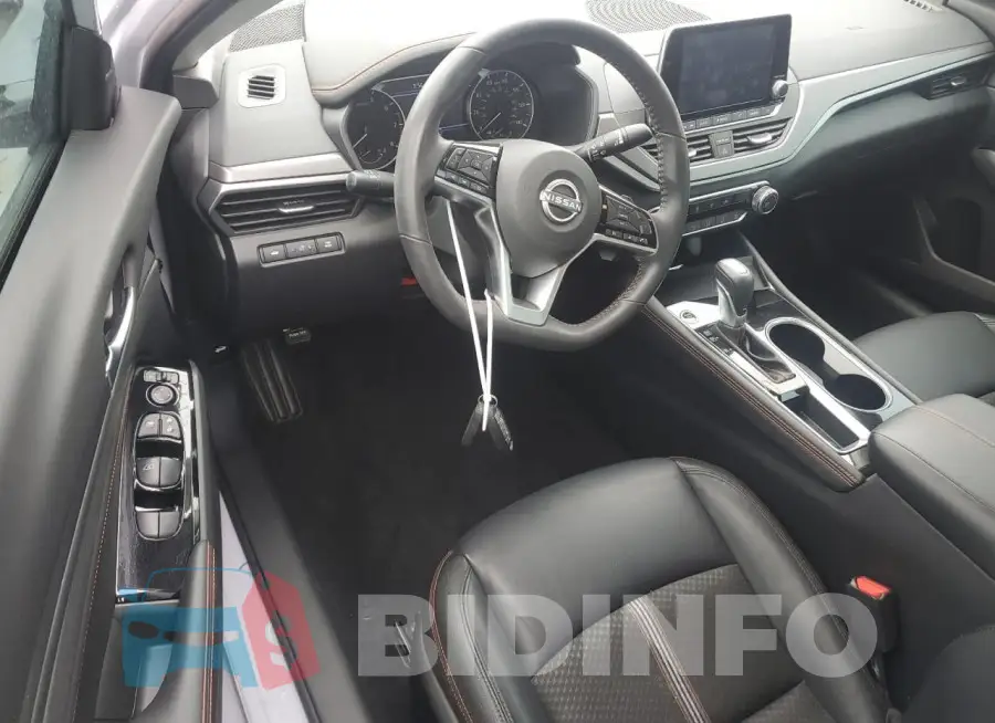 1N4BL4CV7PN417780 Photo# 8