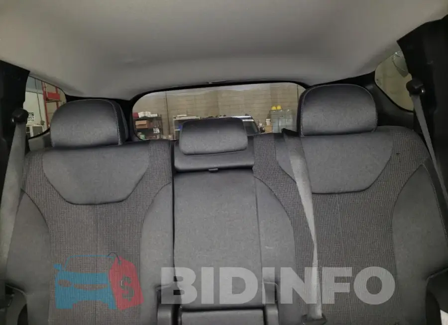 5NMS2CAD4KH120182 Photo# 10