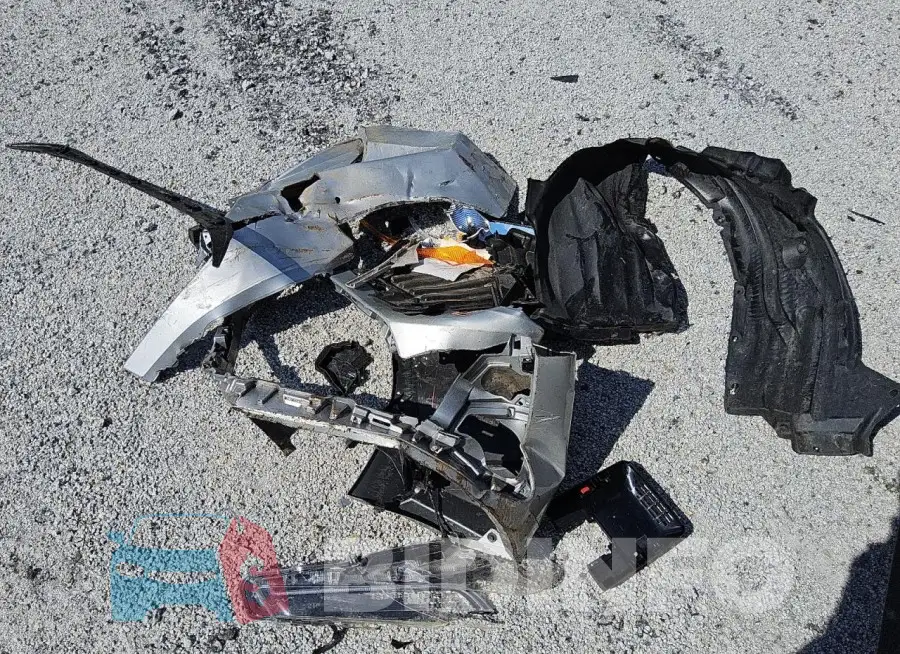 5YFB4MDE3RP085817 Photo# 12
