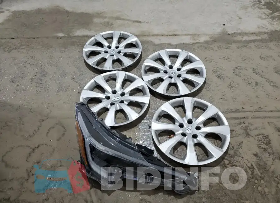 JTDBCMFE7RJ021705 Photo# 12