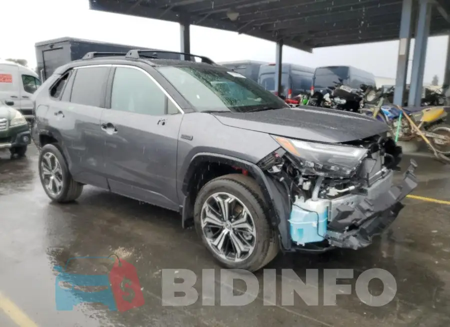 JTMFB3FV8RD209906 Photo# 4