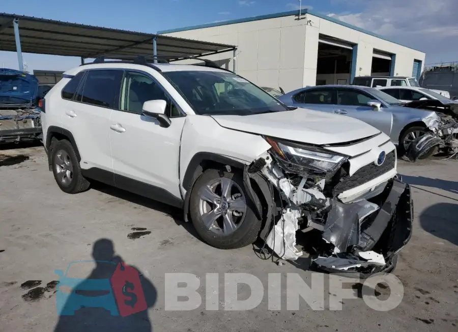 JTMRWRFV2PD205738 Photo# 4