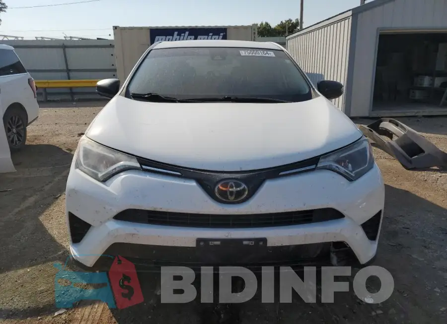JTMZFREV3JJ733671 Photo# 5