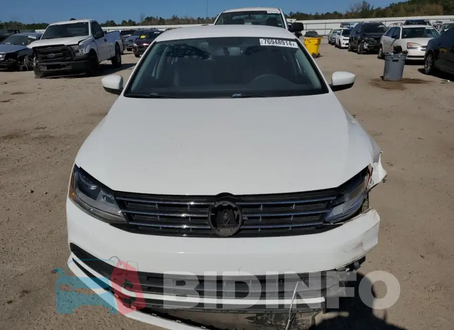 3VW2B7AJ5JM252874 Photo# 5