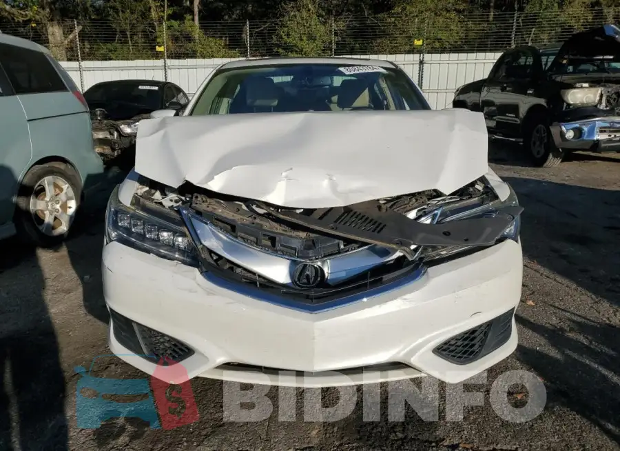 19UDE2F70HA002566 Photo# 5