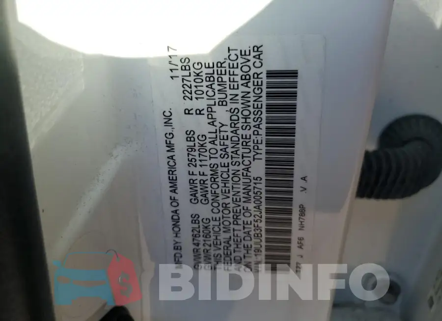 19UUB3F52JA005715 Photo# 12