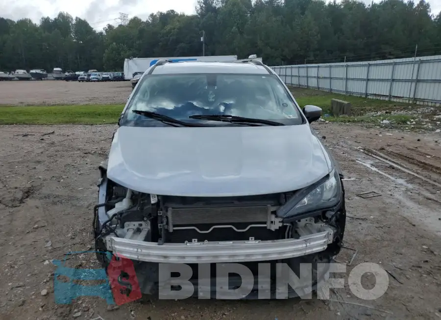 2C4RC1DG1LR144405 Photo# 5