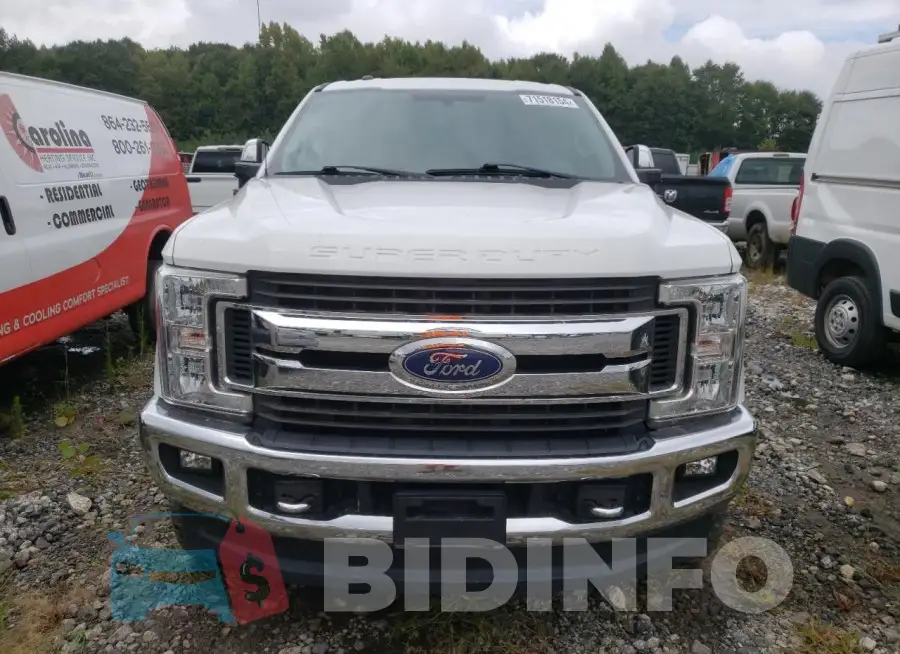 1FT7W2BT2JEB47005 Photo# 5